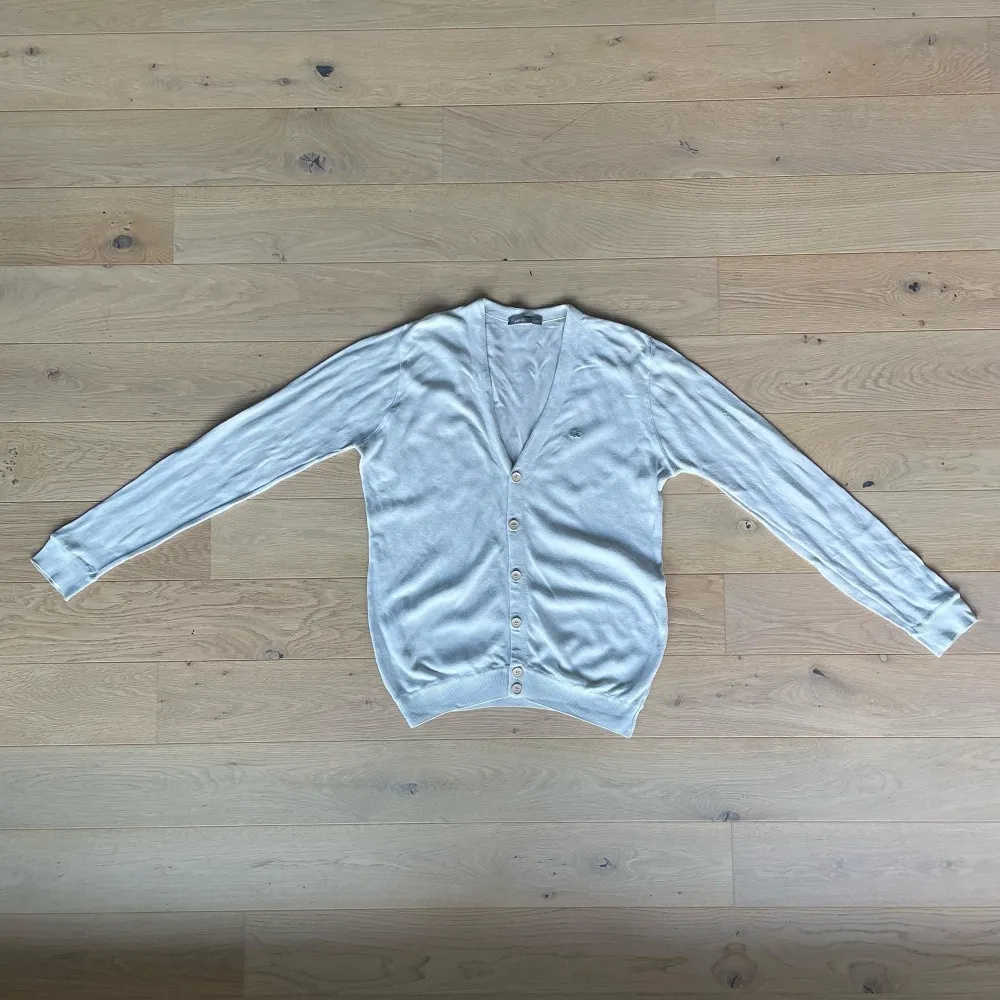 🌊 Lacoste Cardigan                                                   💥Storlek - M                                                               🗣️ 199kr ink. frakt. Tröjor & Koftor.