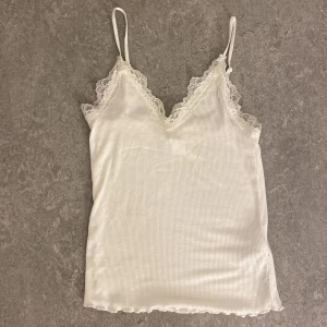  vitt linne  - Säljer mitt vita linne 