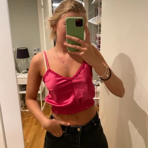 Zara topp rosa - Supersnygg fest linne i rosa från zara! Aldrig använd!