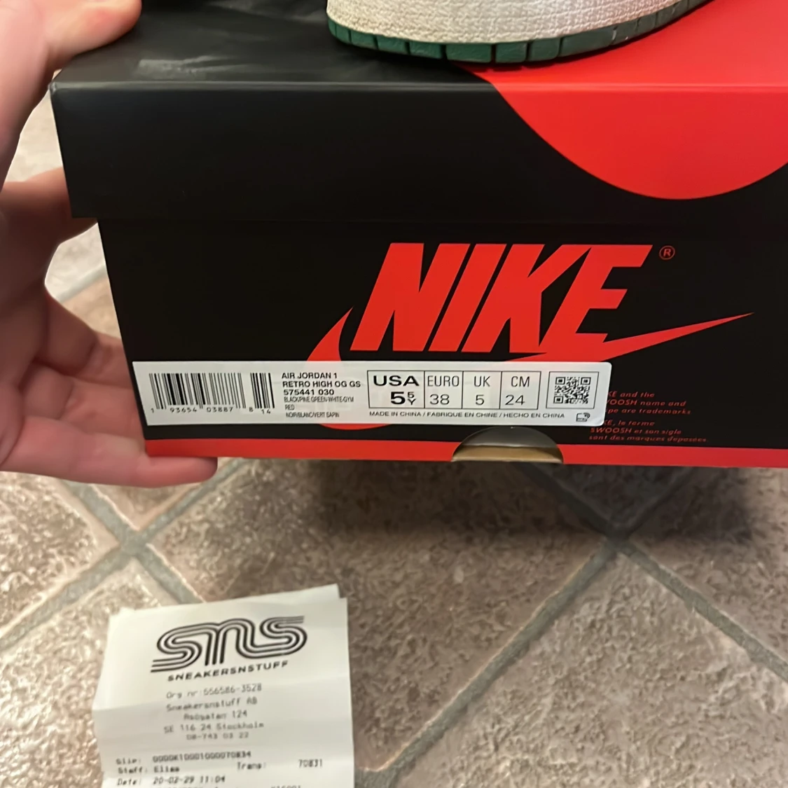 Air Jordan 1 Retro High OG GS Pine Green  - 91