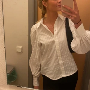 Skjorta från monki - Supersnygg skjorta❤️