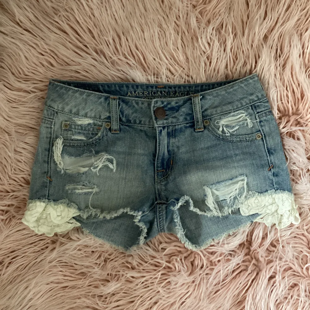 Supersnygga American eagle shorts! Säljer pga att jag inte använder dom längre☺️ BUDA!. Shorts.