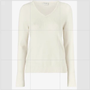 Vit stickad tröja🤍 - Säljer min vita stickade tröja från Vila💓använd 1 gång så helt som ny. 