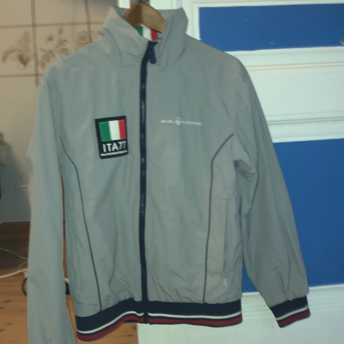 2jackor , 1 tjocktröja