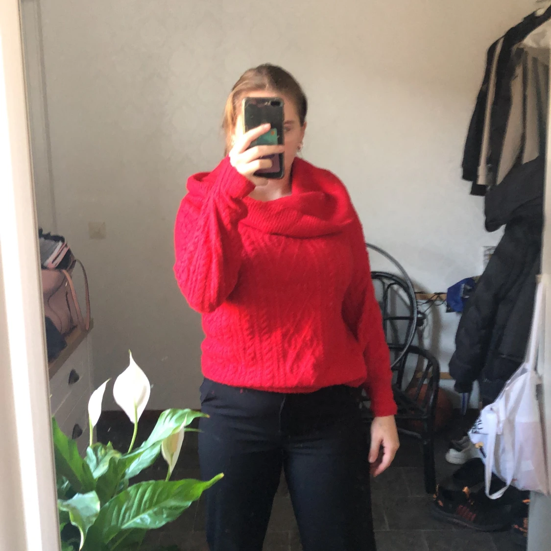 Röd stikad tröja  - 90