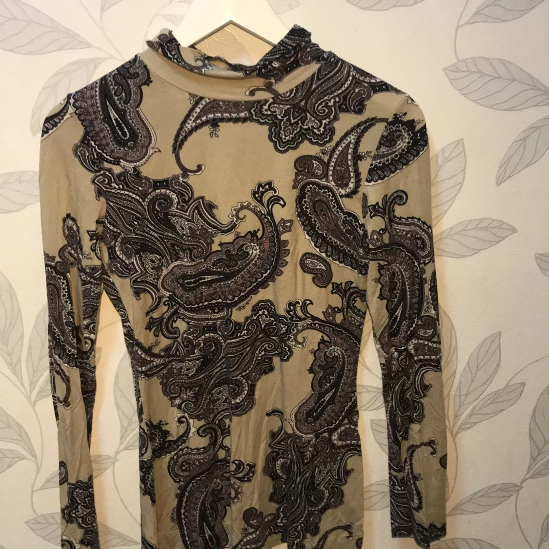 Tajt långärmad tröja