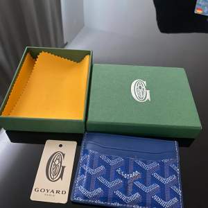 Säljer en goyard cardholder Använd men inte märken eller fläckar på den