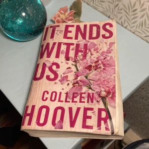 It ends with us  - En jätte bra booktook bok  