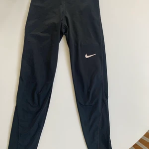 Nike PRO tränings tights - Fint skick, storlek xs 