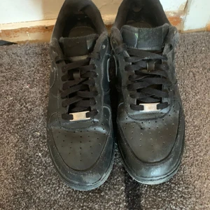 Nike air force 1 - Svarta Nike air force