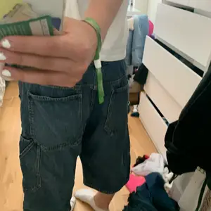 Askattiga jeans shorts från calvin klein som jag äslkar!!! Nypris 399kr