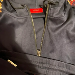 M,S - Hugo dress använd två gånger bra skick 500kr pris kan diskuteras köpare står för frakt