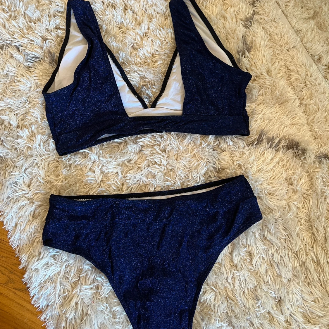 Blå glittrig bikini XL - 90