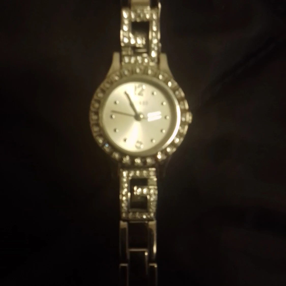 Guess dam ur med helt nytt batteri och i ny skick