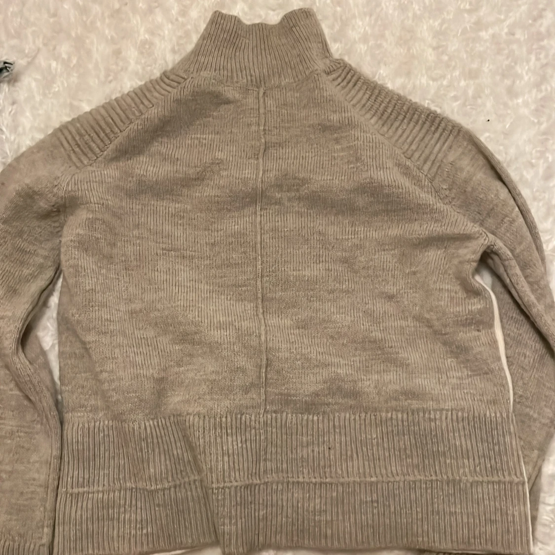 Stickad tröja  - 91