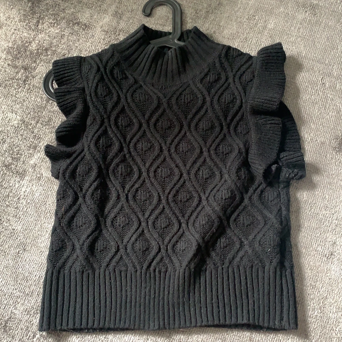 Svart stickad topp - 90