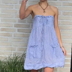 Klänning - En av mina favoritklänningar!!🌀🌀🌀storlek 36. Möts i Fridhemsplan eller fraktar :)