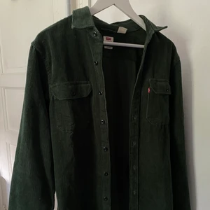 Levis Manchesterskjorta - Levis skjorta i manchestertyg, storlek S! 