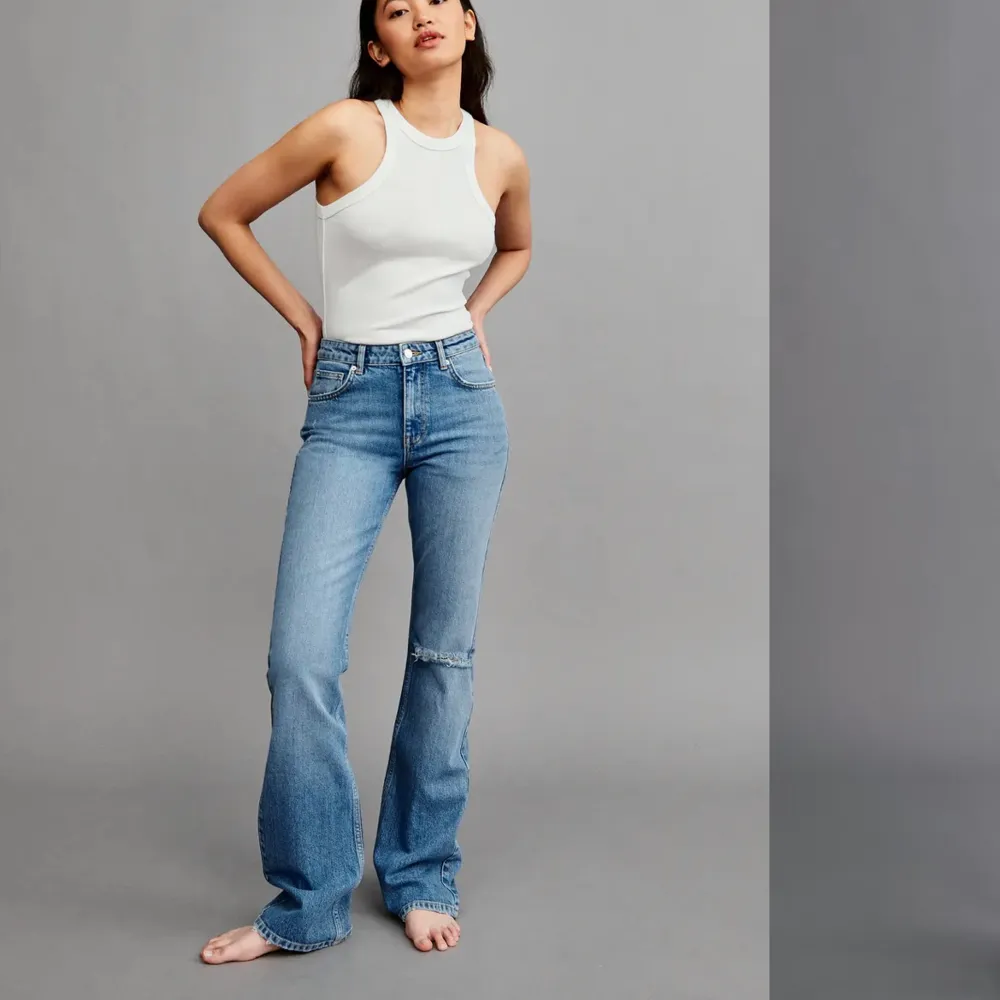 Superfina jeans från Gina, använda ett fåtal gånger! Säljer då jag råkade köpa fel storlek:/. Jeans & Byxor.