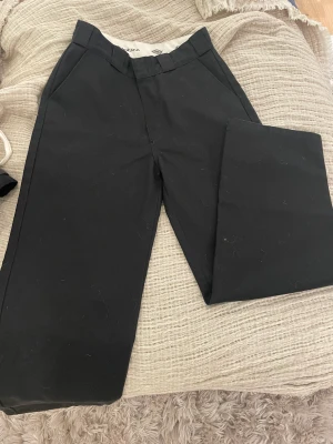 Dickies original byxor - Helt oanvända dickies original workpants Det är dam och storleken w26