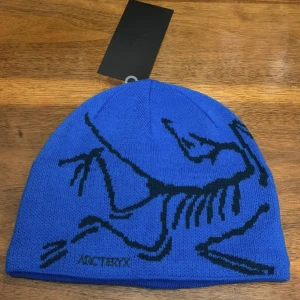 Arcteryx beanie - Fet blå arc beanie har tröttnat på den
