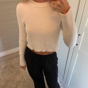 Stickad tröja - Stickad tröja från zara! Storlek S, 100kr+frakt!