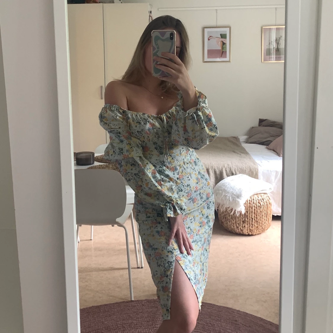 Blommig långklänning