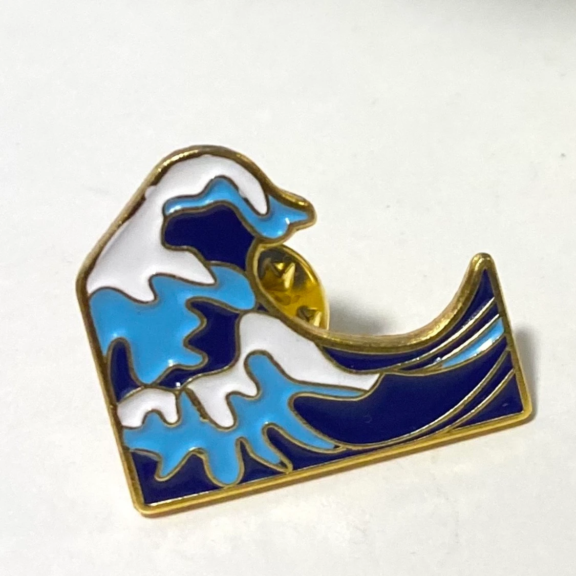 Waves pin 💙