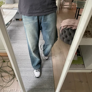 Vintage levis jeans  - Fina vintage jeans från Levis i size 36/30  Jag är 186 
