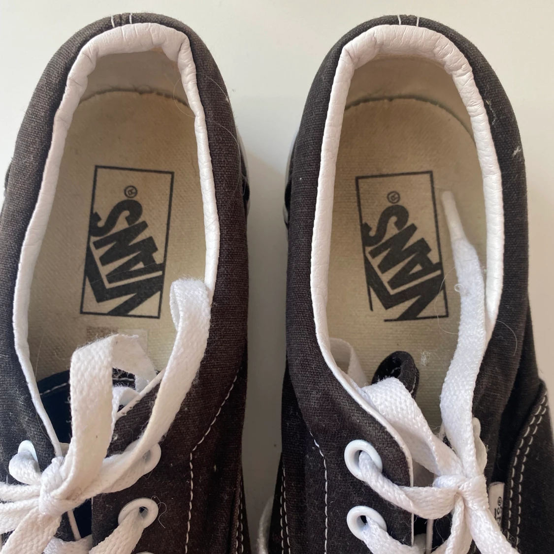 Oanvända vans strl 37 - 91