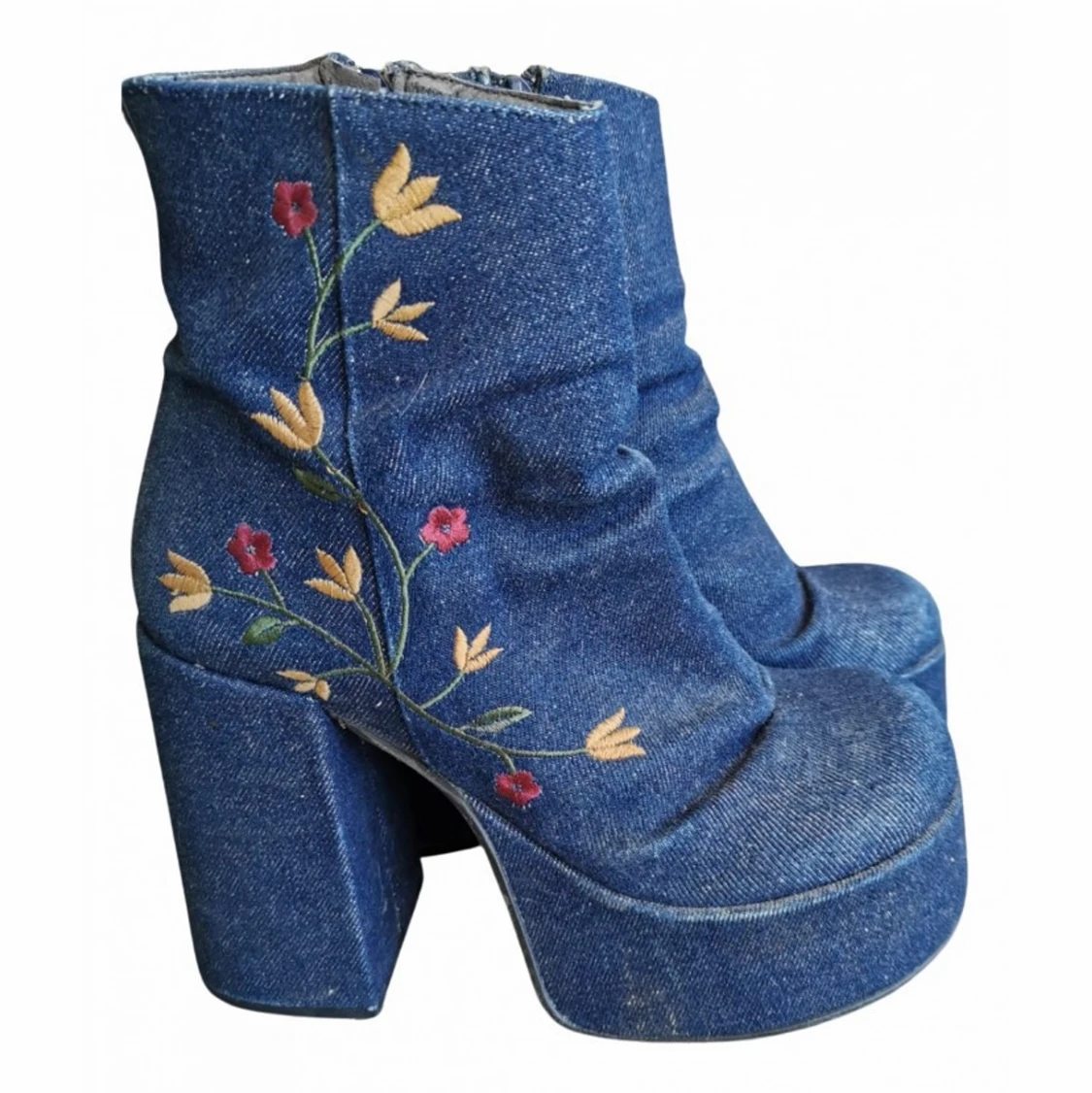 Rare deadstock Bratz platforms