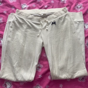 odd molly mjukis - beige odd molly sett som tyvärr har blivit för litet för mig :( båda för 120+frakt eller en för 60+frakt