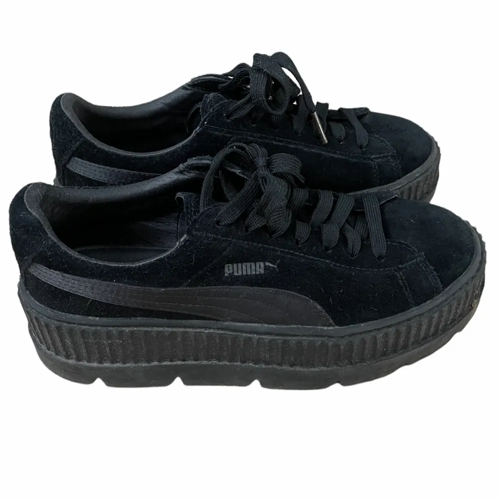 Fenty x Puma creepers, coolaste skorna någonsin men använder de aldrig :( mycket bra skick . Skor.