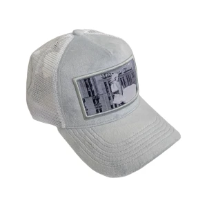 Lite använd keps i jätte bra skick - Vit Emiliopendenza keps 