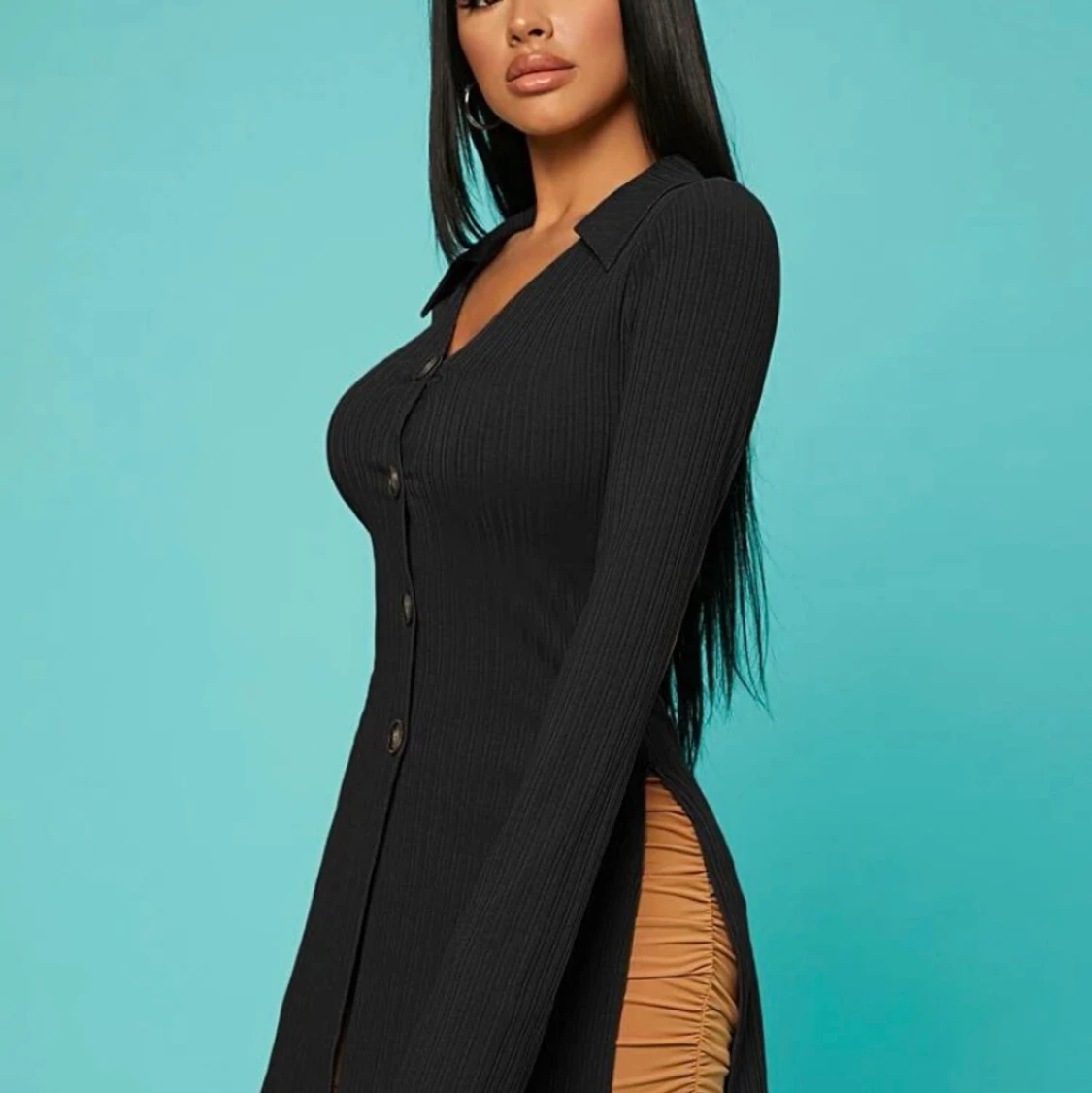 Svart tröja med slits