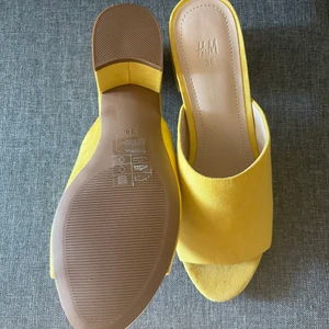 Sandaletter  - Sandaletter från H&M. Heltn oanvända i strl 38