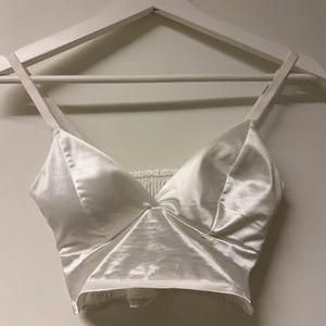 Linne  - Enkelt vitt vit linne 