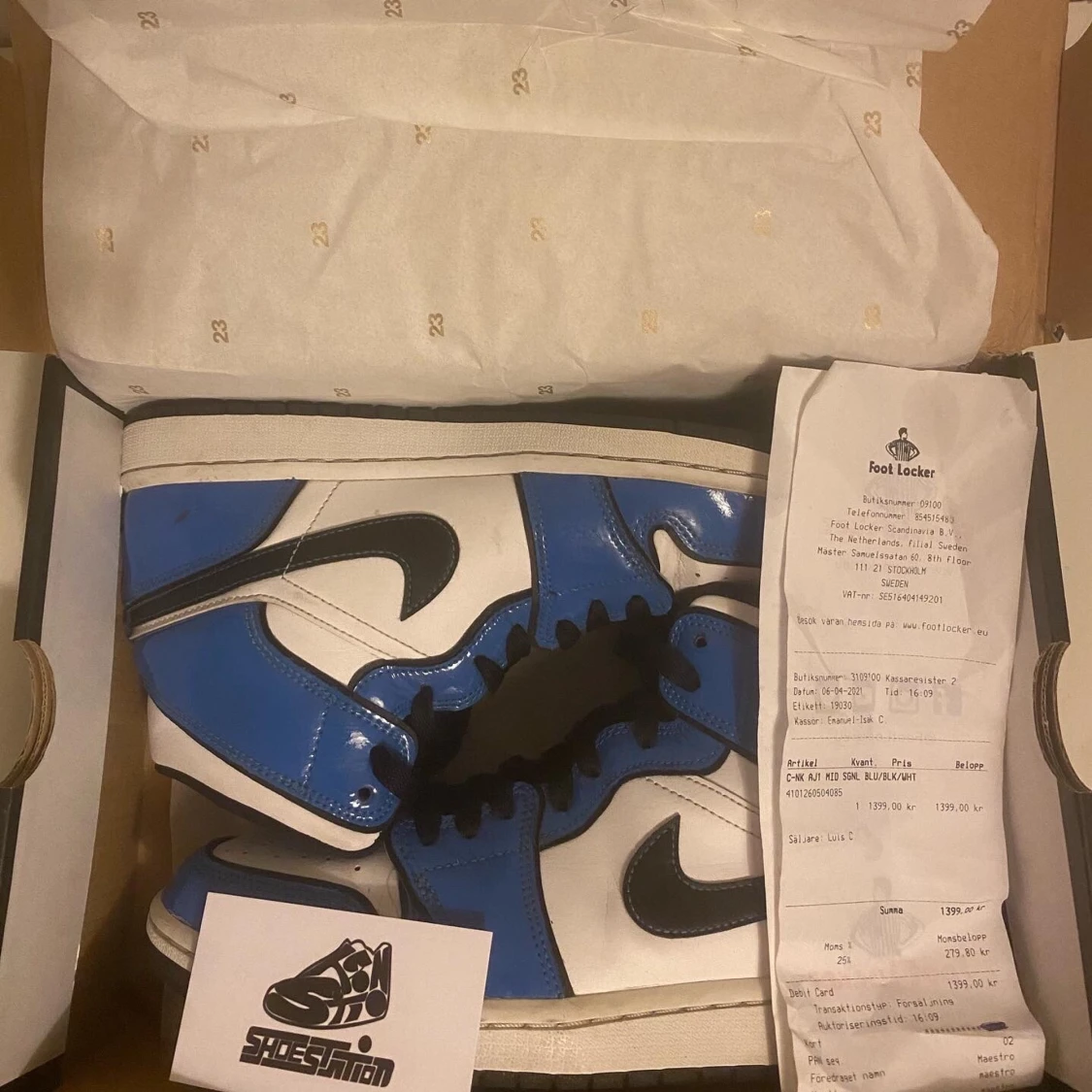 Jordan 1 Mid SE Signal Blue  - 91