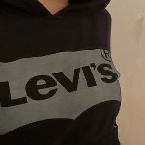 Levi’s Hoodie  - Mysig äkta Levi’s Hoodie. Använd några gånger.