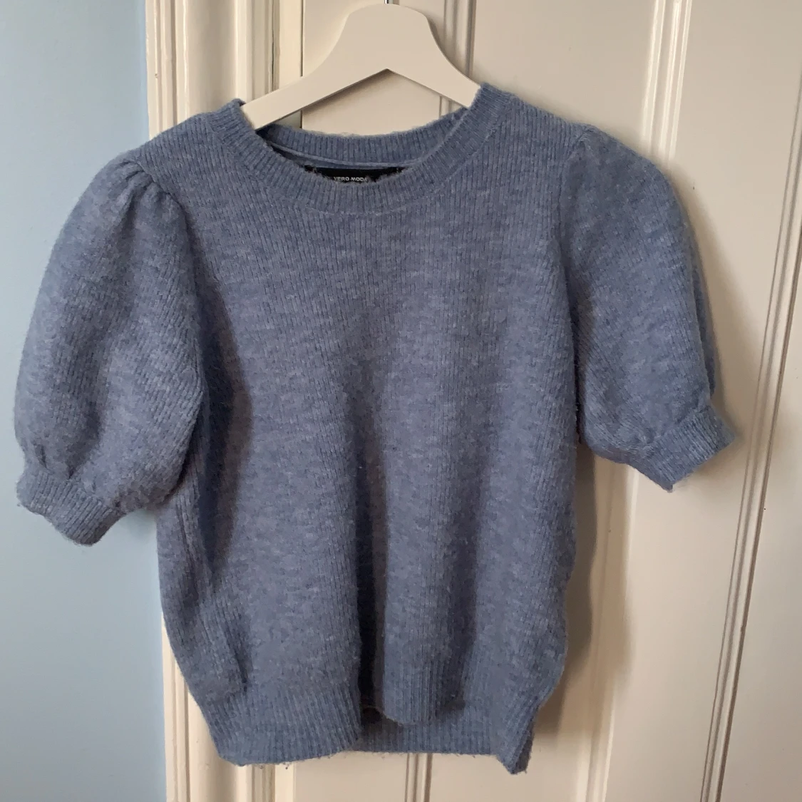 Mjuk tröja från VERO MODA i storlek xs-s - 90