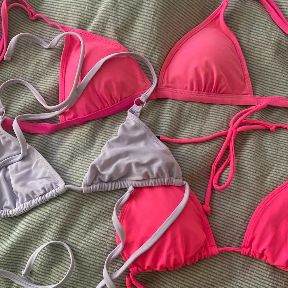 Tre ur snygga bikini toppar, dock för små för mig🥲🌻 övre rosa överdelen är i storlek 38, lila bikinin är i storlek M och nedre bikinin är i storlek 36!. Övrigt.