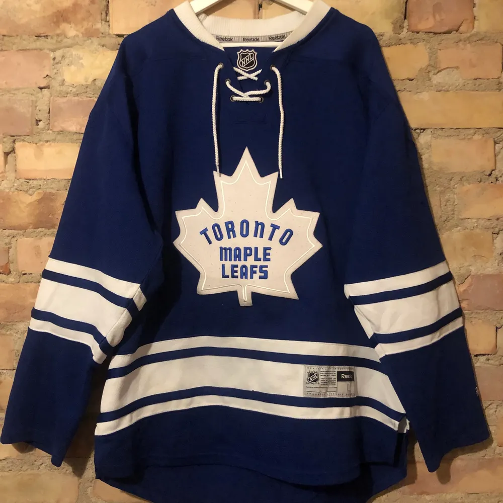 Toronto Maple Leafs Hockey Jersey Stl L. Tröjor & Koftor.