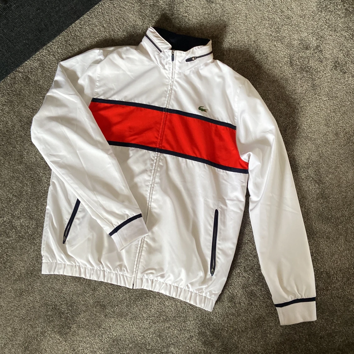 Lacoste tracktop size L