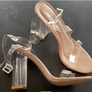 Klackar - Säljer dessa nya klackar 