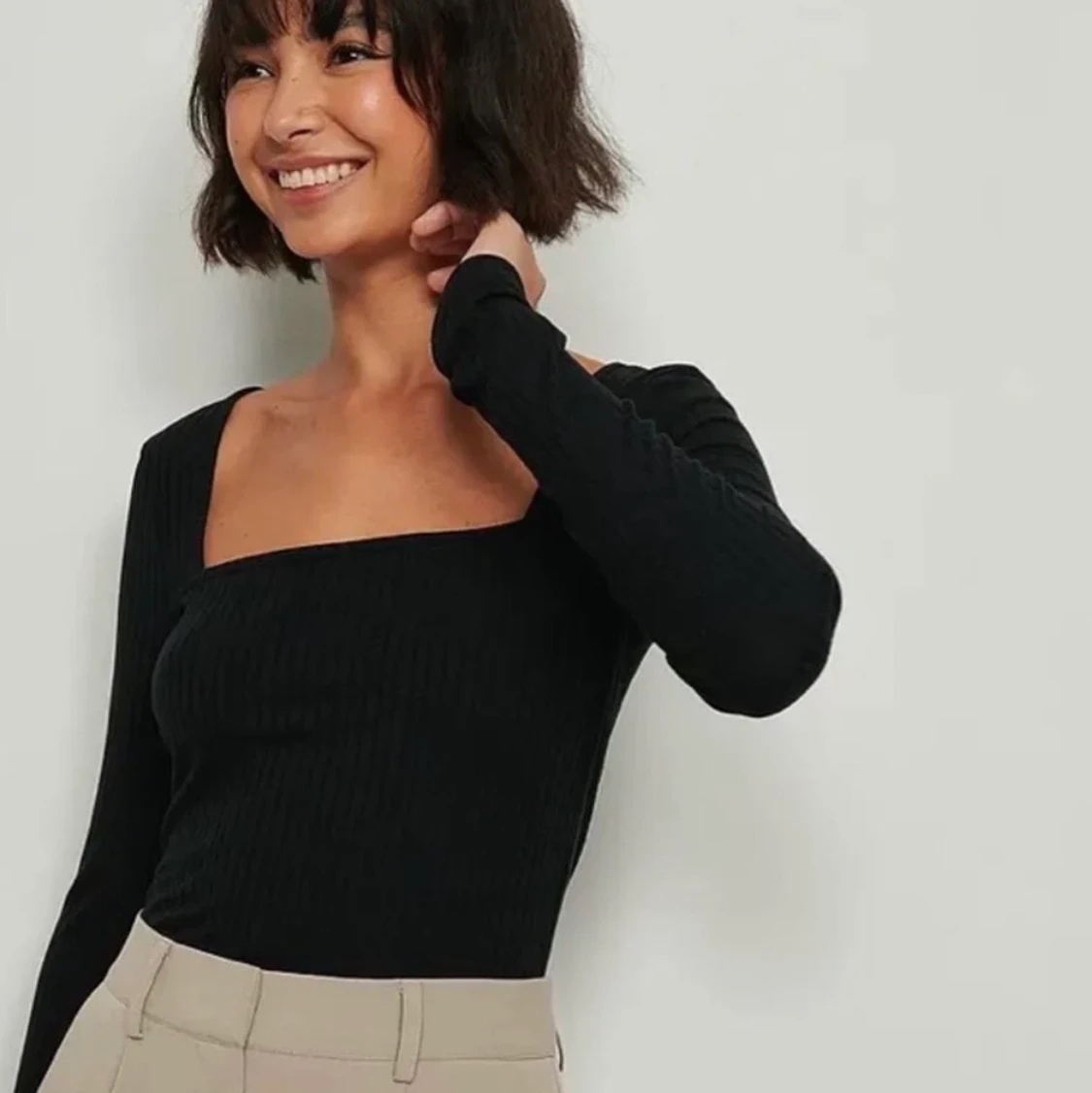 Svart tröja från NAKD