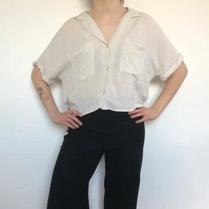 Weekday - Blus - Tunn skjortblus från Weekday, strl S.