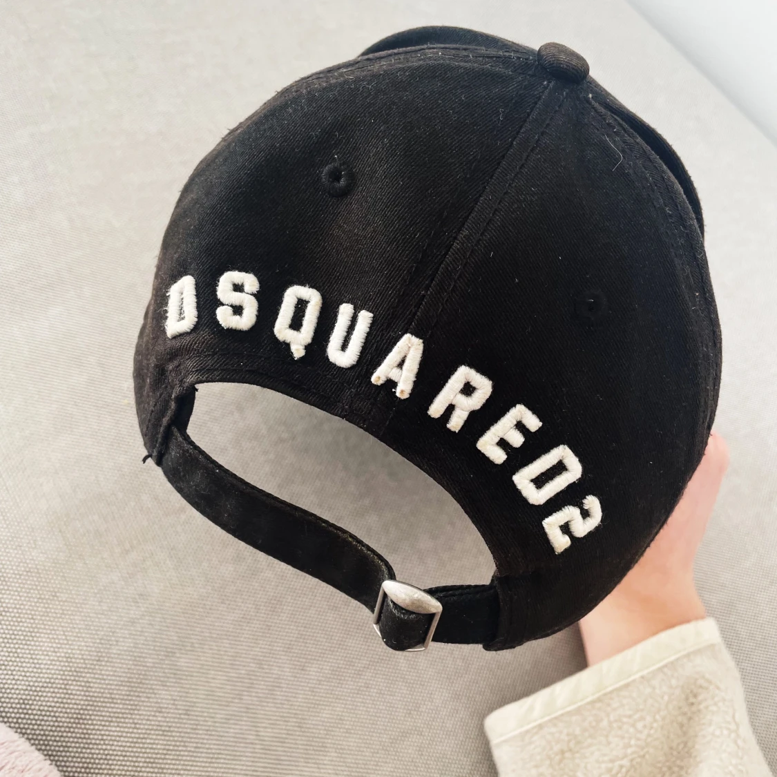 Keps, DSQUARED2 - 90