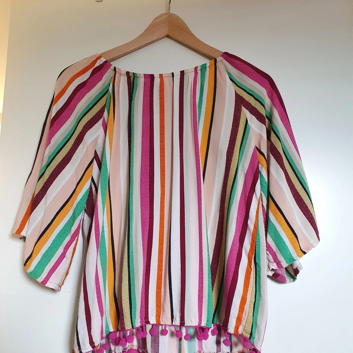 Färg glad blus med shorts - 91