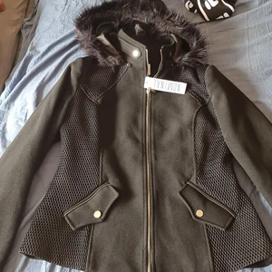 Svarta jacka stl 42 -  Underbart svarta jacka stl 42 