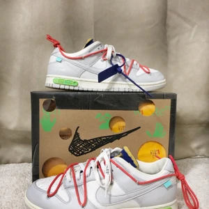Nike x off white dunk LOT 23 - Cond 9/10. Storlek 45.5 med all og’s.
